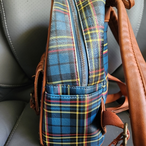 Loungefly Pokemon Plain Backpack - Picture 7 of 15